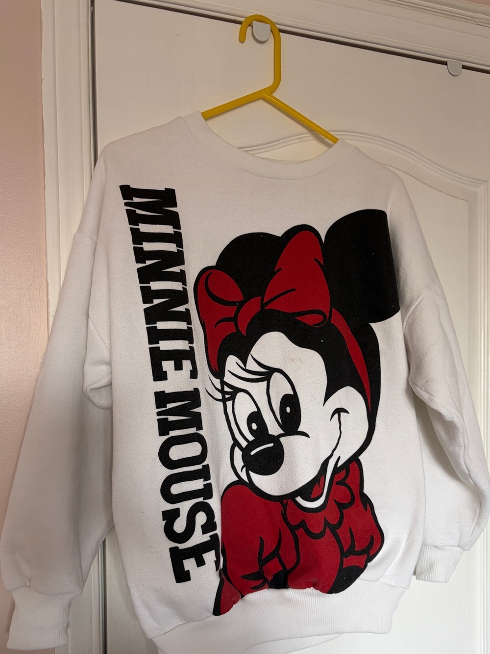 Vintage Minnie Mouse White Sweatshirt with Red Graphic Bow